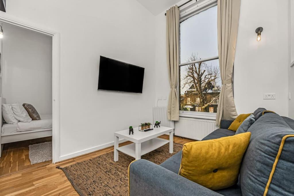 Deluxe Flat On Kentish Town Apartment London Exterior photo